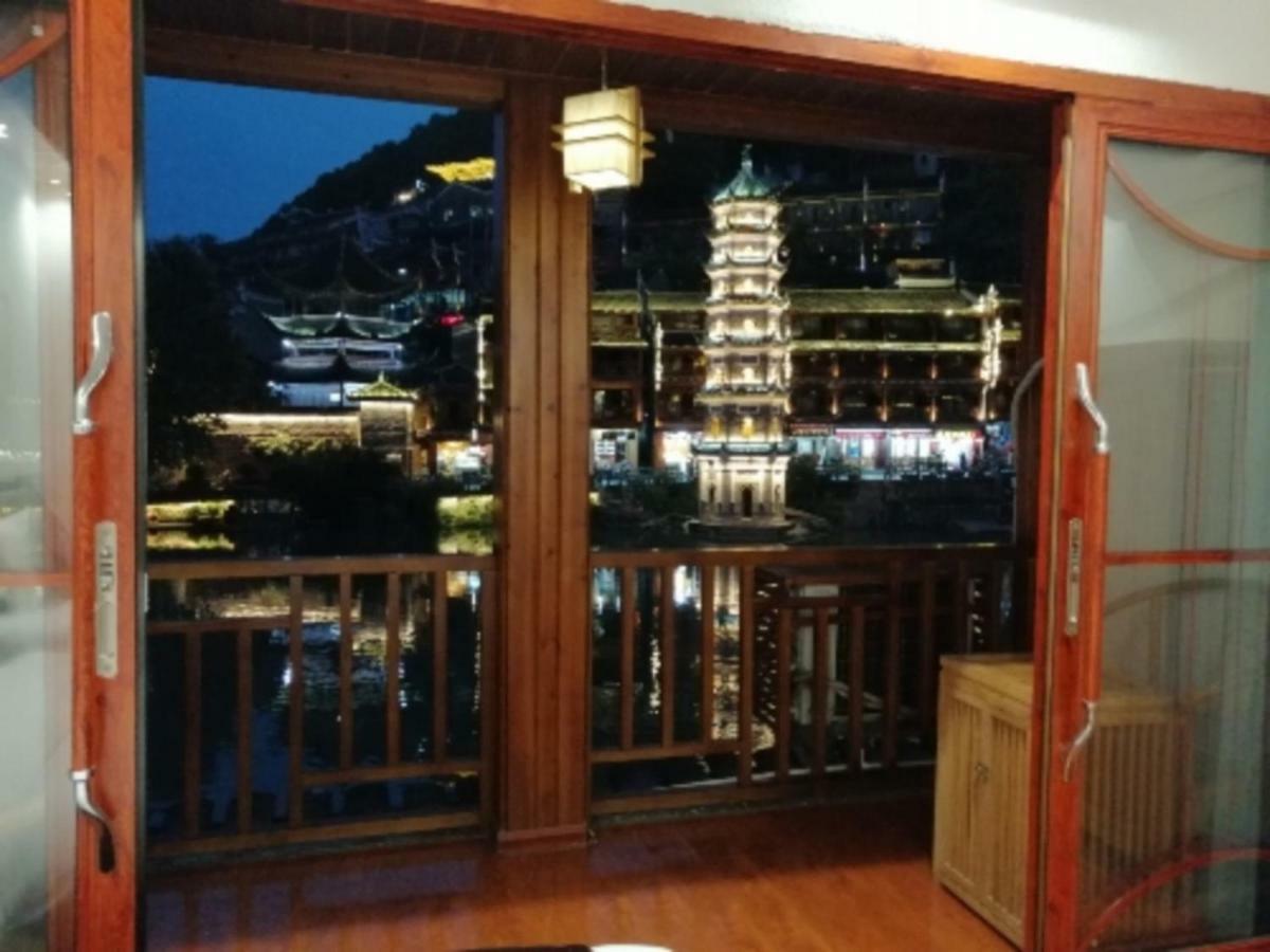 沱江缘民宿 凤凰 外观 照片